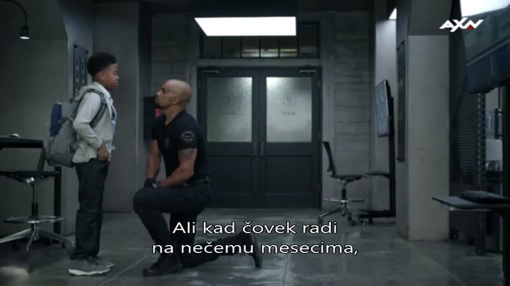AXN