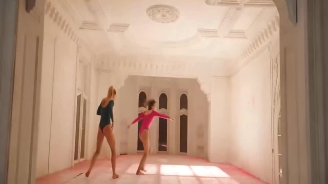 PinkCrimeMystery