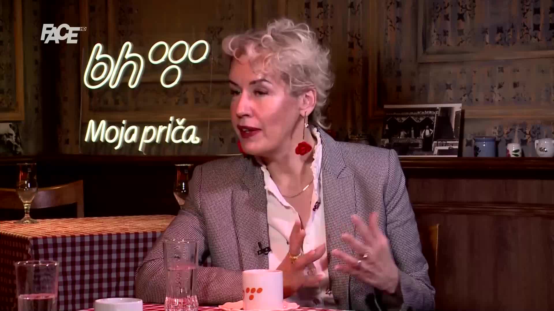 FaceTV