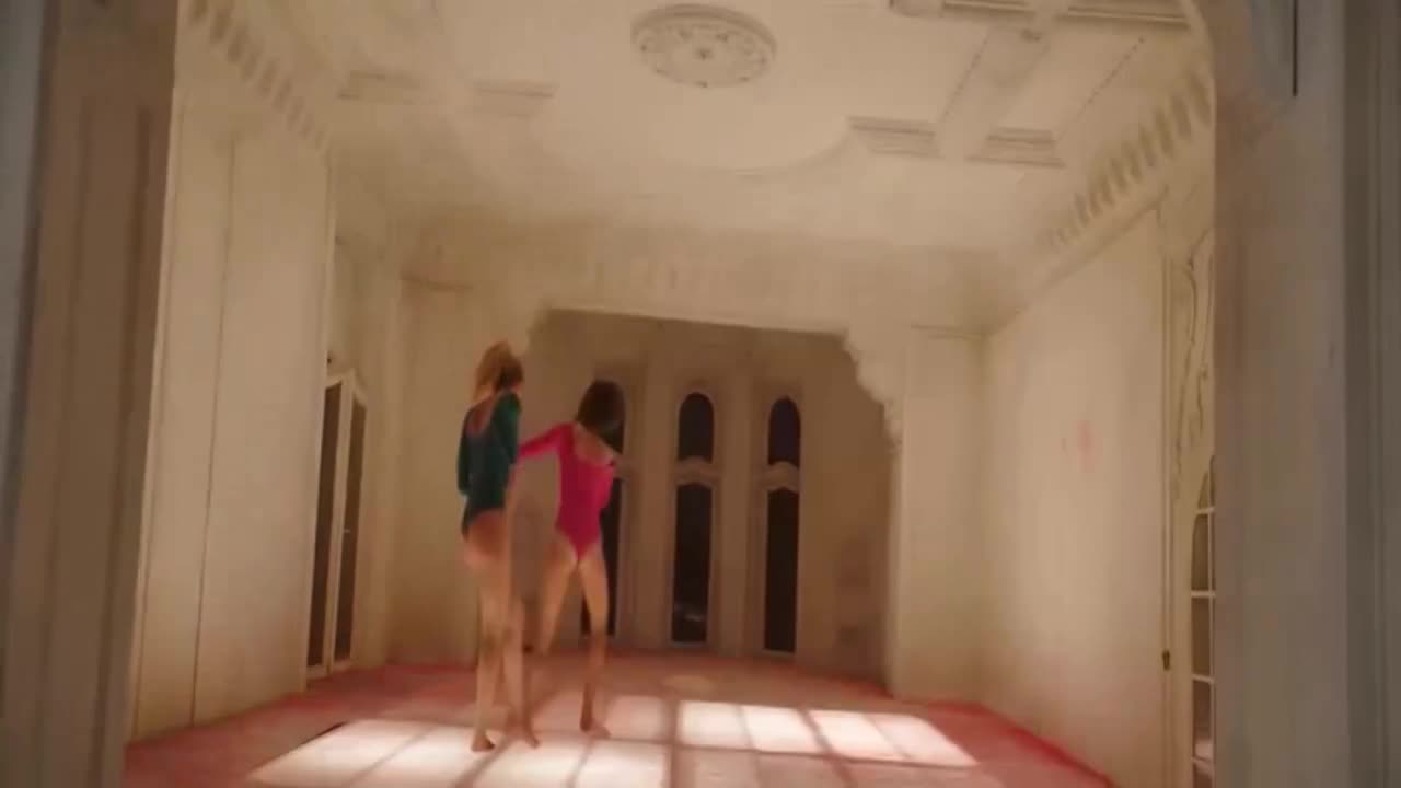 PinkCrimeMystery